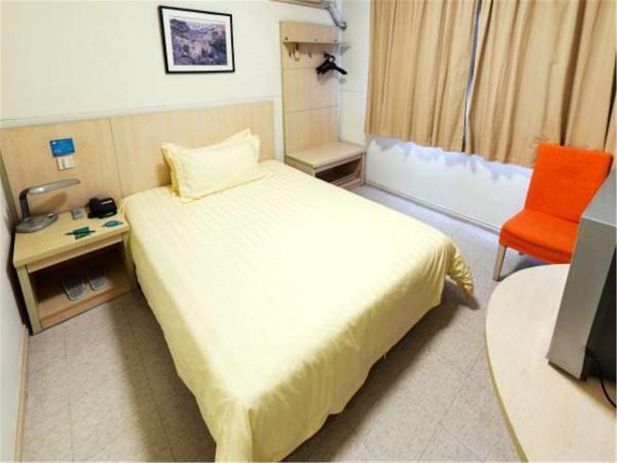 Jingjiang Inn Shanghai Hutai Road ภายนอก รูปภาพ